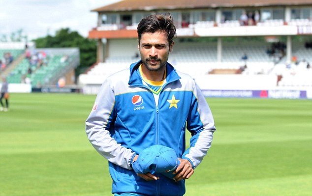 Alastair Cook Scared of Muhammad Amir